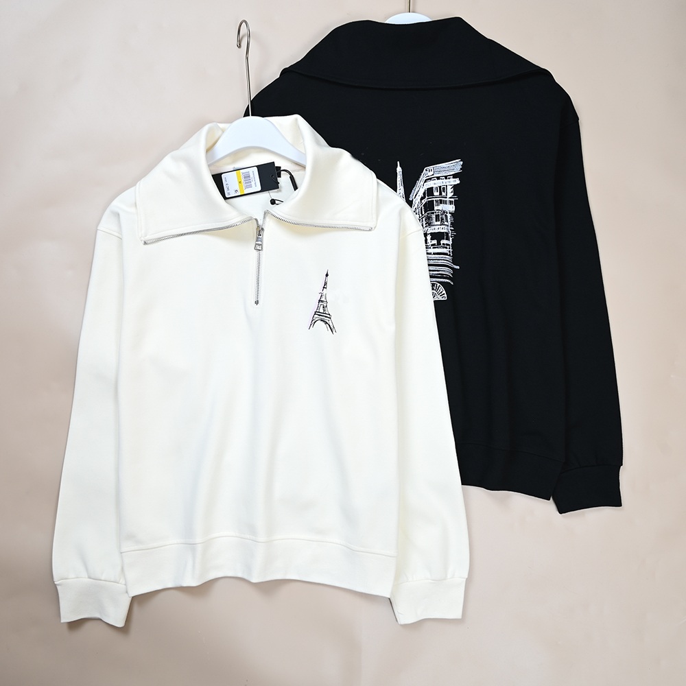 Anime Merch Hoodie - Damska bluza z kapturem na jesień
